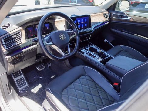 Used 2024 Volkswagen Atlas SEL Premium R-Line AWD/4WD image 11