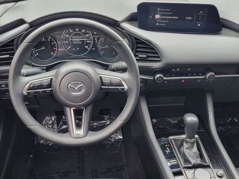 Used 2024 MAZDA MAZDA3 s FWD image 6