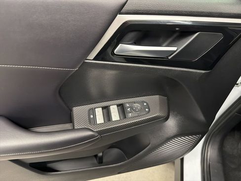 Used 2024 Mitsubishi Outlander Ralliart image 11