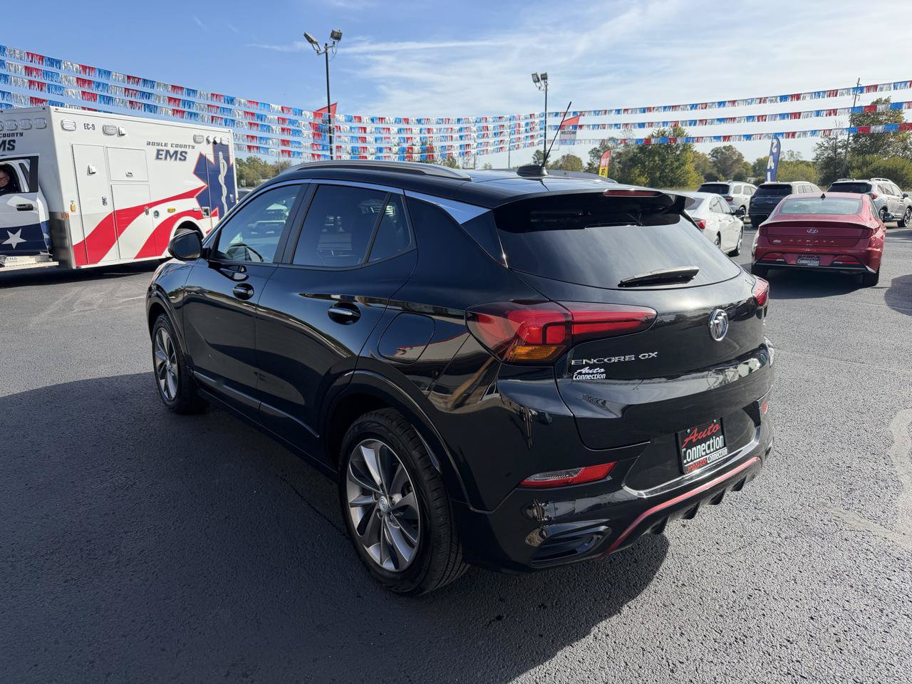 Used 2023 Buick Encore GX Select w/ Experience Buick Package FWD image 8