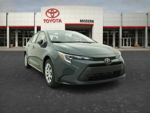 New 2026 Toyota Corolla LE FWD image 13