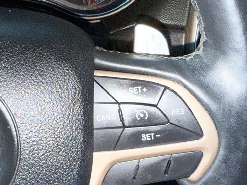 Used 2014 Jeep Grand Cherokee Limited AWD/4WD image 24