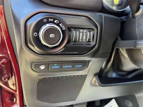 Used 2022 Jeep Wrangler Unlimited Sahara w/ Cold Weather Group image 22