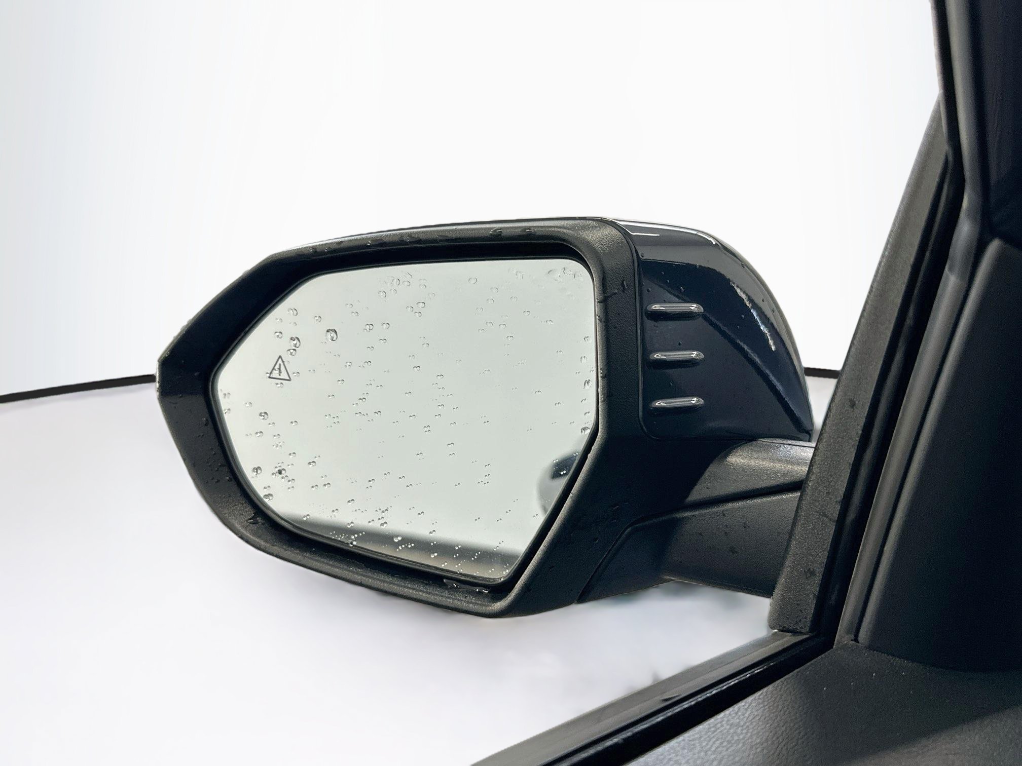 Used 2025 Hyundai Kona SEL AWD/4WD image 16