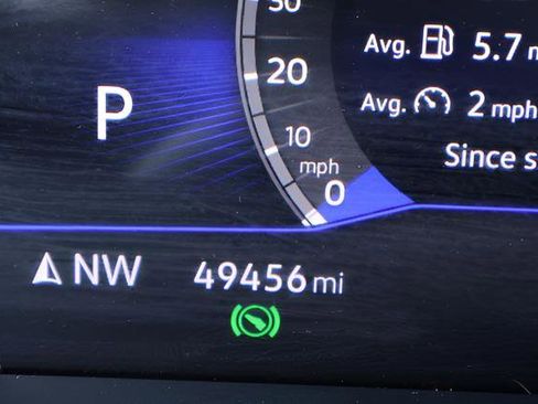 Certified 2023 Volkswagen Tiguan SE image 2