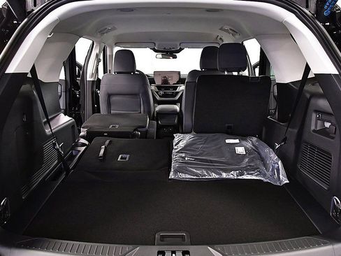 New 2026 Ford Explorer Active image 33