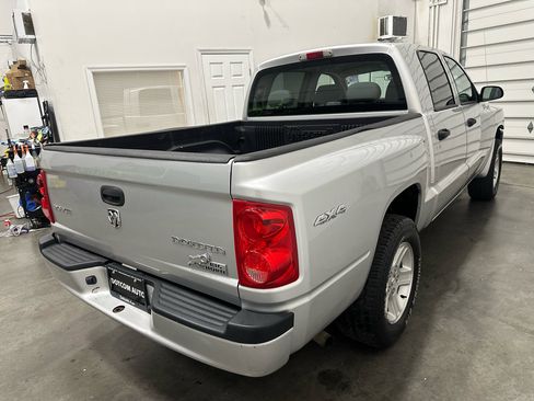 Used 2010 Dodge Dakota Big Horn image 5