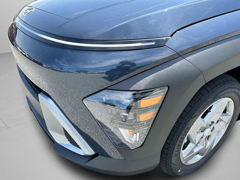 New 2026 Hyundai Kona SE image 13