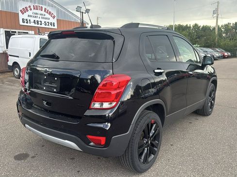 Used 2018 Chevrolet Trax LT w/ Sun & Sound Package AWD/4WD image 5
