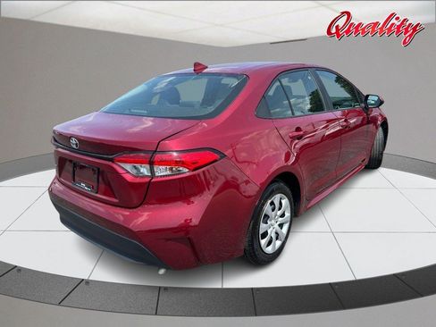 Used 2024 Toyota Corolla LE FWD image 3
