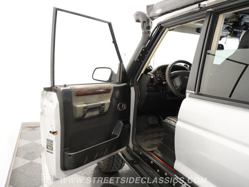 Used 2003 Land Rover Discovery SE image 36