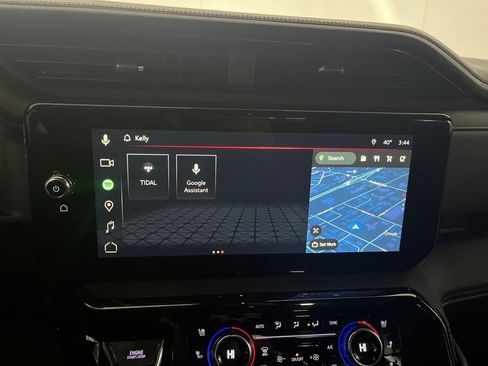 Used 2025 GMC Sierra 1500 AT4 w/ AT4 Premium Package image 32