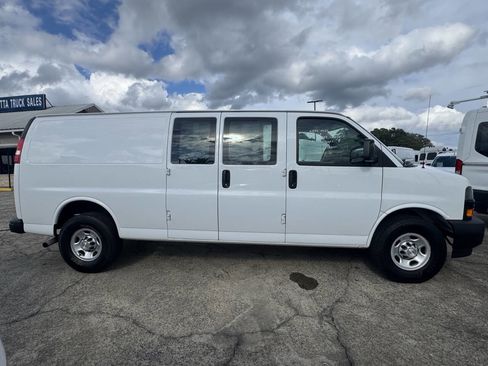 Used 2021 Chevrolet Express 2500 Extended w/ Safety Package image 2