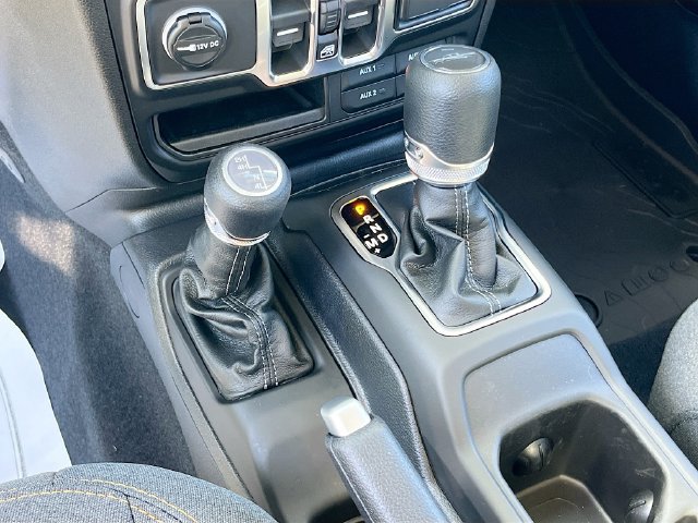 New 2026 Jeep Gladiator Sport AWD/4WD image 16