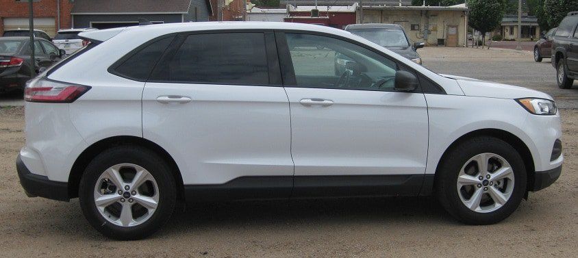 Used 2020 Ford Edge SE FWD image 6
