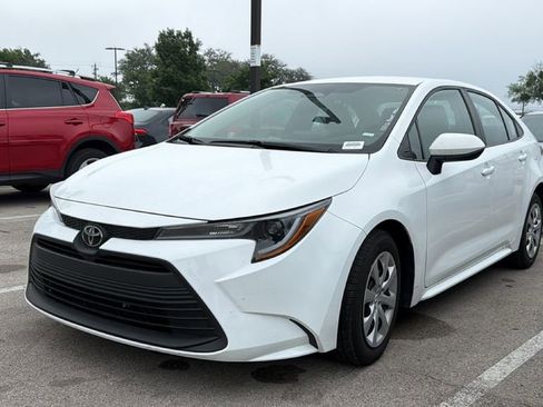 Used 2024 Toyota Corolla LE FWD image 15
