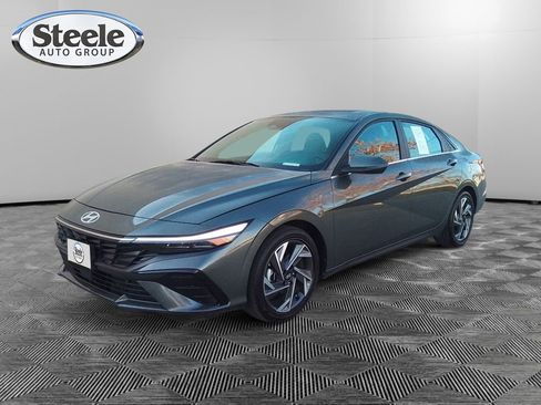 Used 2024 Hyundai Elantra Limited FWD image 1