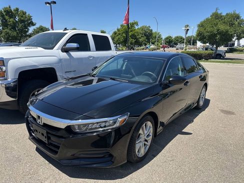 Used 2018 Honda Accord LX image 3