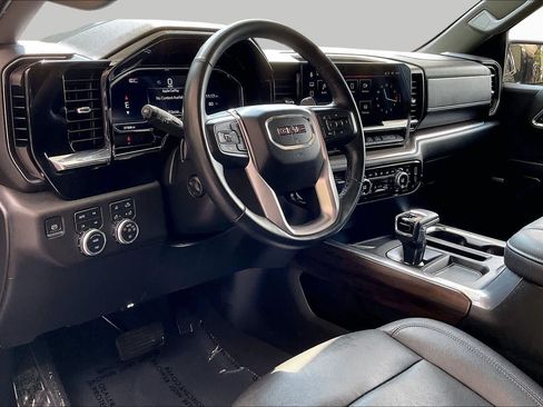 Used 2024 GMC Sierra 1500 SLT w/ SLT Premium Plus Package AWD/4WD image 18