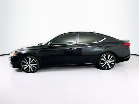 Used 2021 Nissan Altima 2.0 SR FWD image 4
