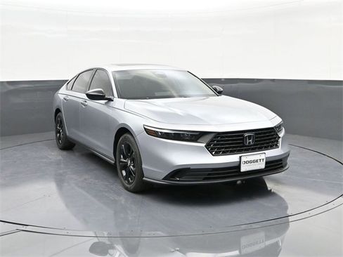 New 2025 Honda Accord SE image 19