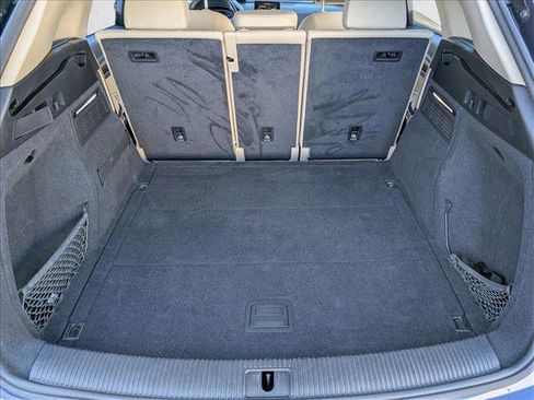 Used 2019 Audi Q5 Premium w/ Convenience Package image 6