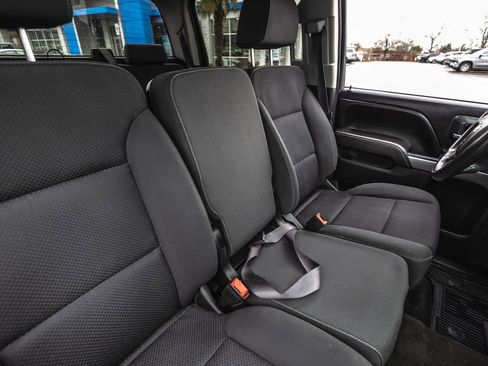 Used 2017 Chevrolet Silverado 1500 LT image 32