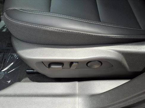 Used 2024 Buick Envision Preferred AWD/4WD image 20