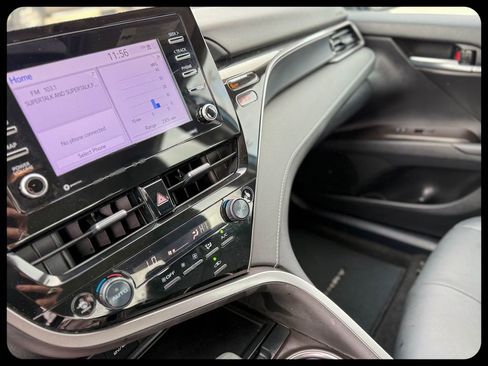 Used 2024 Toyota Camry SE image 24