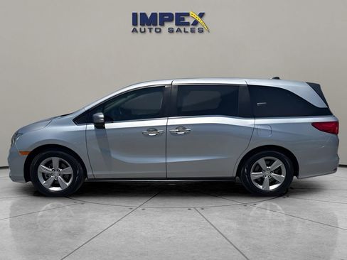 Used 2018 Honda Odyssey EX-L image 2
