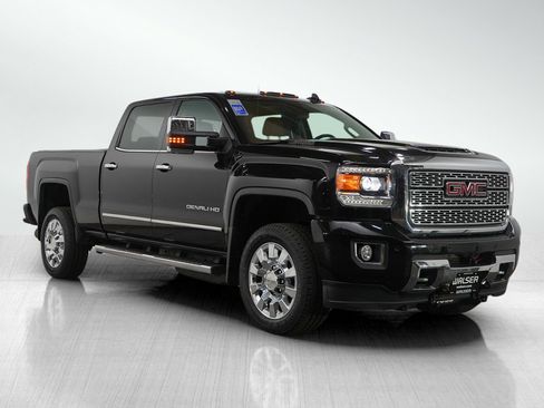 Used 2018 GMC Sierra 2500 Denali image 7