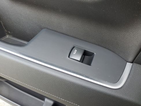 Used 2022 GMC Sierra 1500 Elevation image 15