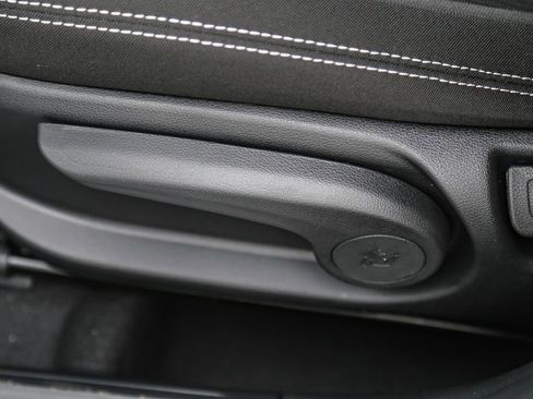 Used 2026 Hyundai Venue SEL image 22