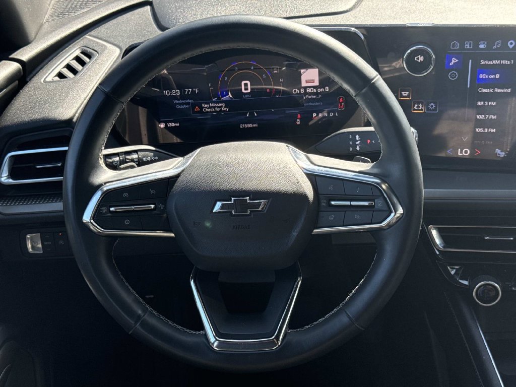 Used 2025 Chevrolet Traverse LT w/ Midnight/Sport Edition FWD image 9
