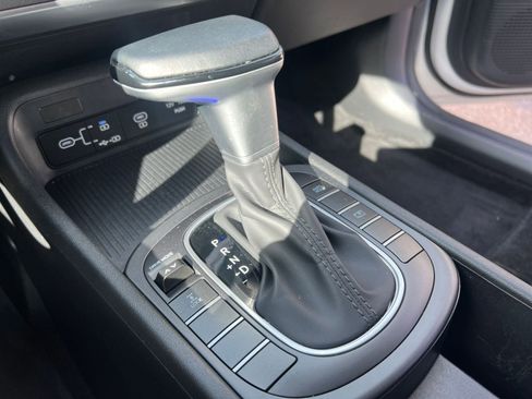 Used 2025 Hyundai Kona SEL image 41