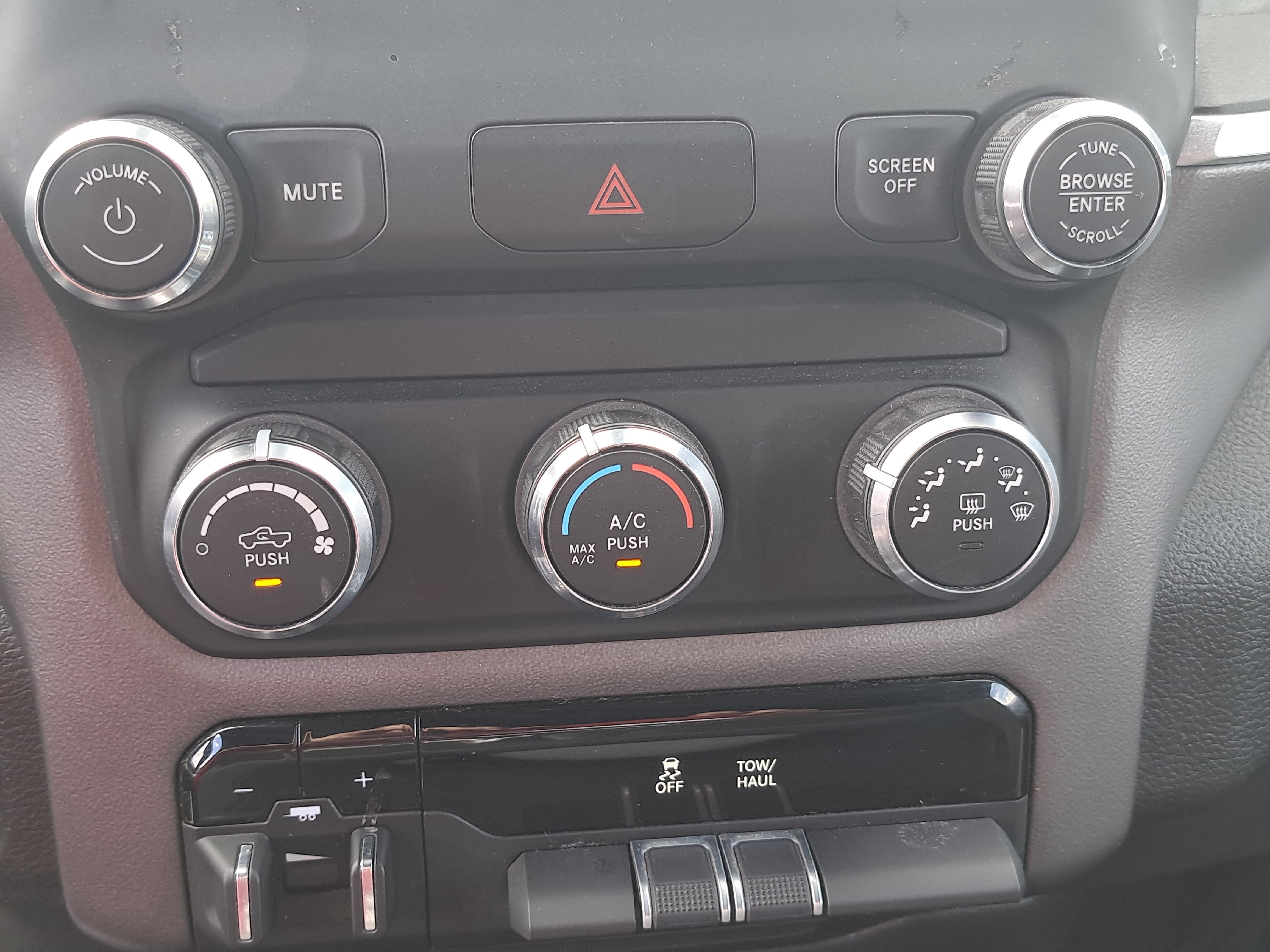 Used 2022 RAM 2500 Big Horn AWD/4WD image 21