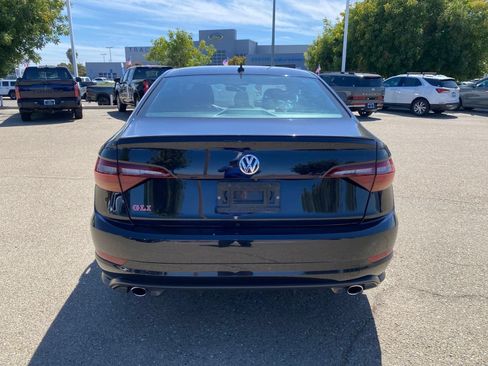 Used 2019 Volkswagen Jetta GLI FWD image 6