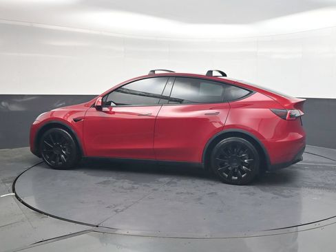 Used 2021 Tesla Model Y 2WD image 7