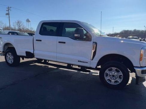 Used 2026 Ford F250 XLT AWD/4WD image 2