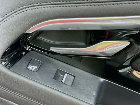 Used 2020 Land Rover Range Rover Evoque SE image 30