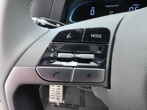 New 2025 Hyundai Elantra Sport image 32