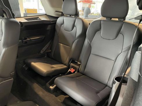 Used 2024 Volvo XC90 T8 Plus AWD/4WD image 18