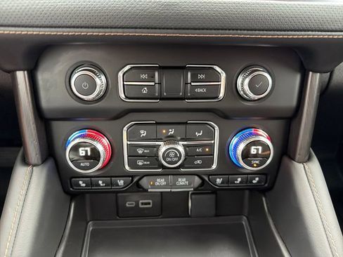 Certified 2024 GMC Yukon AT4 w/ Technology Package AWD/4WD image 14