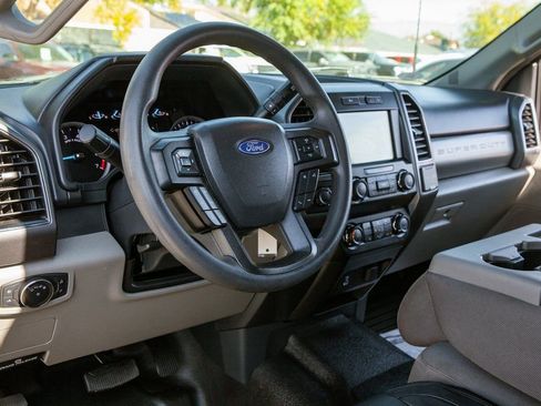 Used 2022 Ford F350 XLT w/ Black Appearance Package image 10