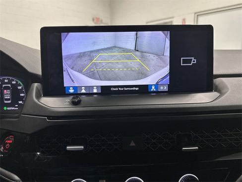 Used 2023 Honda Accord Sport image 30