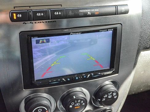 Used 2007 HUMMER H3 image 25