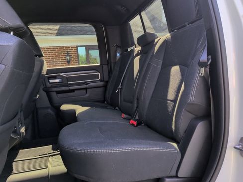 Used 2020 RAM 2500 Big Horn w/ Level 2 Equipment Group AWD/4WD image 28