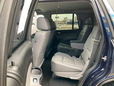 Used 2019 Chevrolet Tahoe LT w/ LT Signature Package image 19