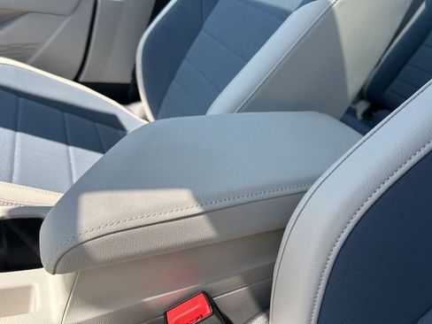 New 2026 Volkswagen Jetta SE image 38