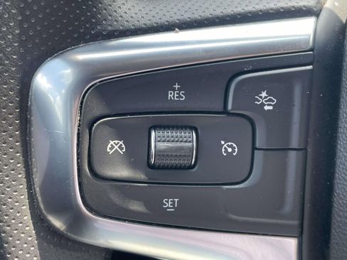 Used 2025 Chevrolet Blazer LT FWD image 22